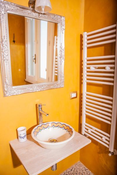 Le Maisonette Полиняно а Маре Екстериор снимка